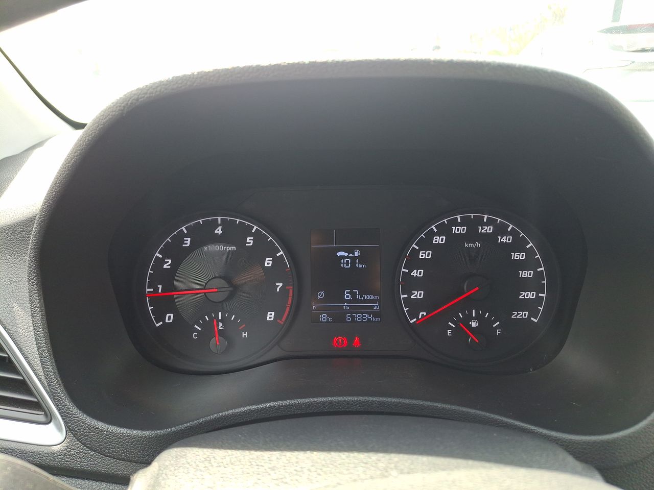 HYUNDAI - 25