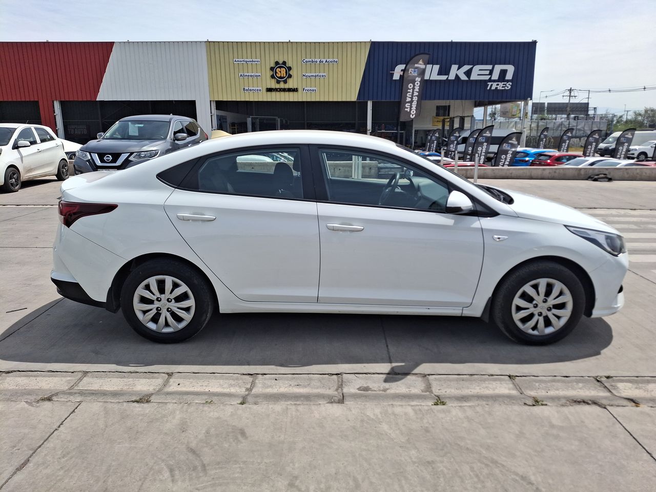 HYUNDAI - 8