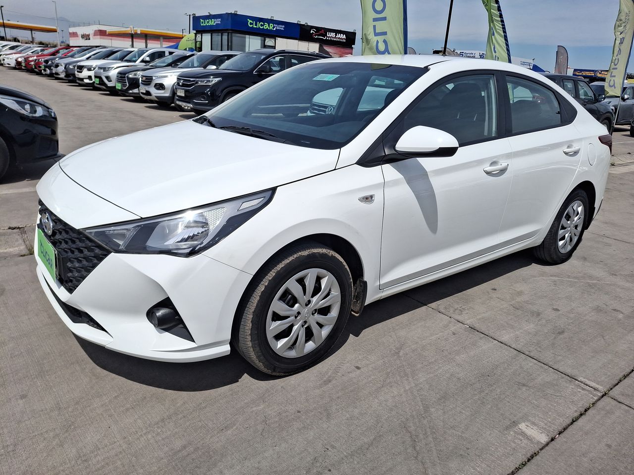 HYUNDAI - 3