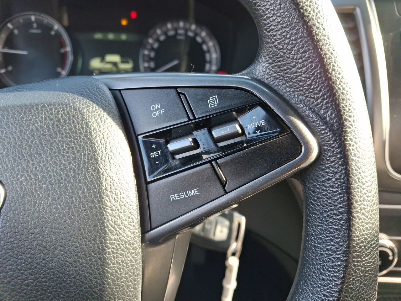 SSANGYONG - 26