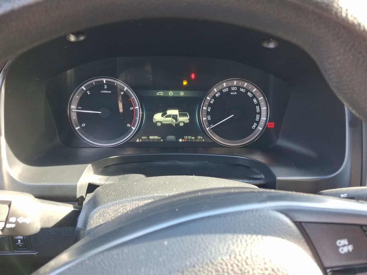 SSANGYONG - 27