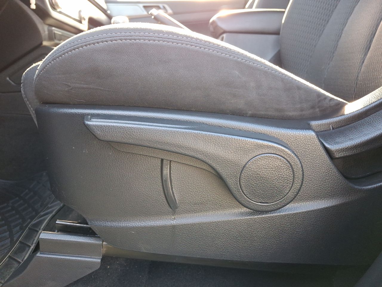SSANGYONG - 23