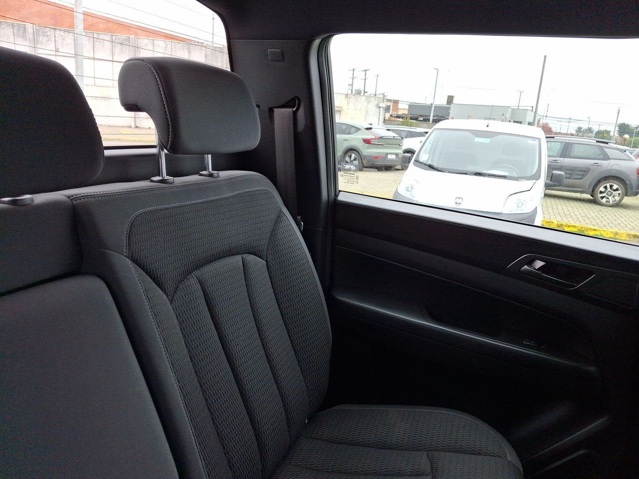 SSANGYONG - 14