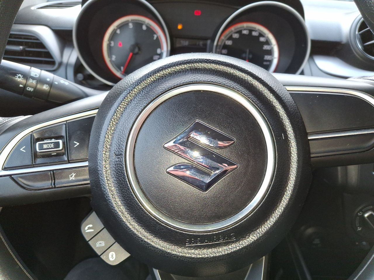 SUZUKI - 18