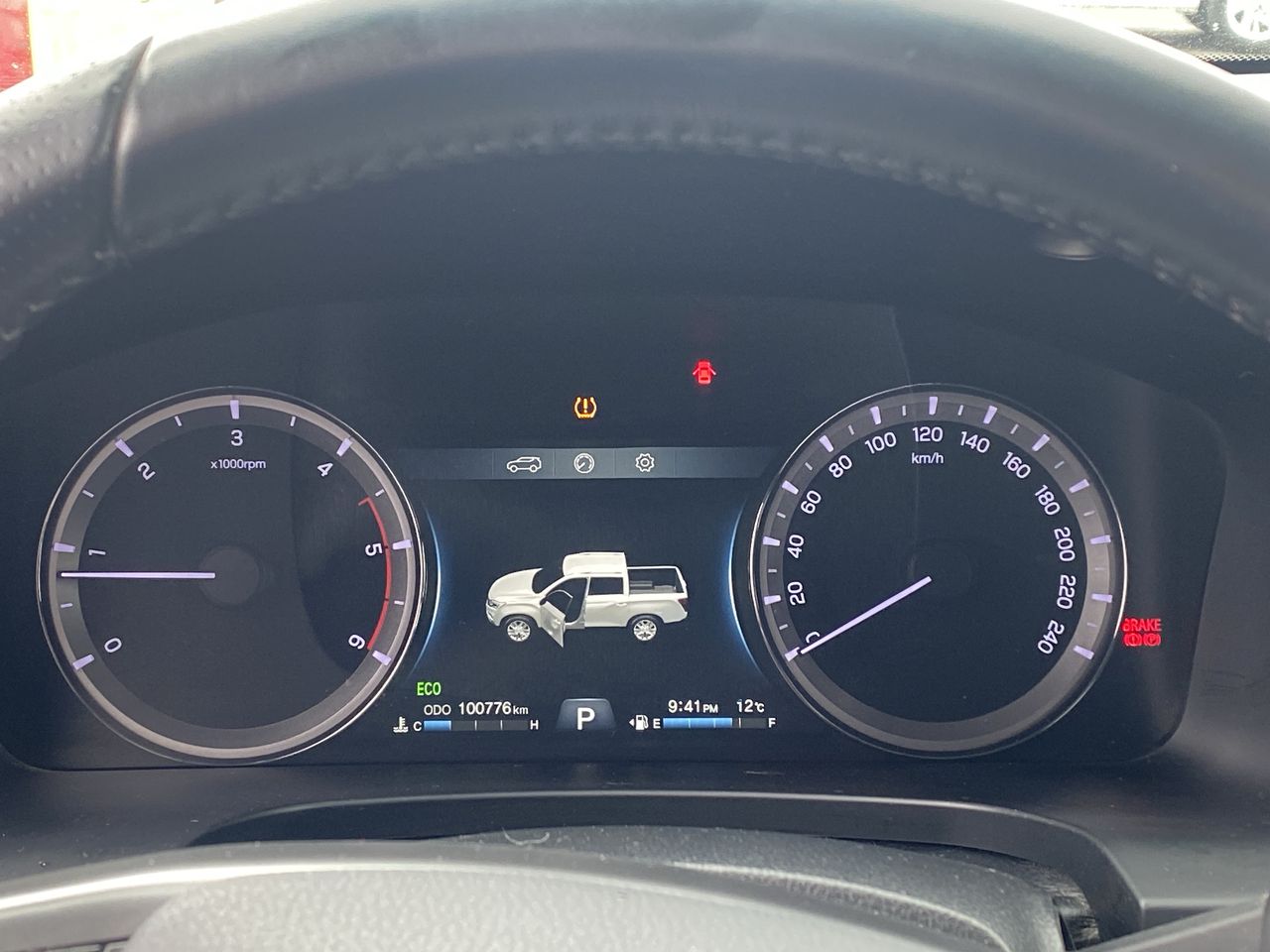 SSANGYONG - 33
