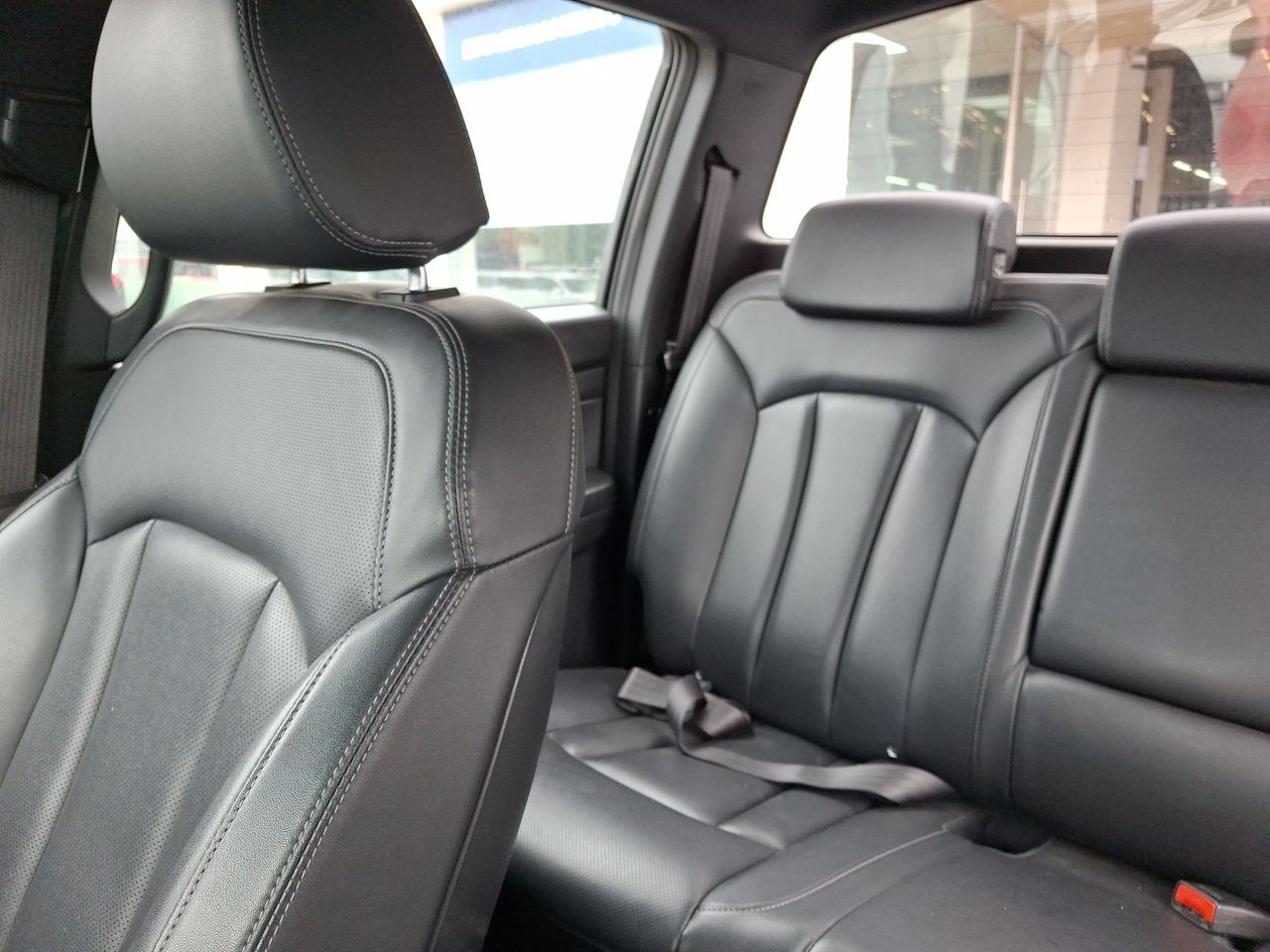 SSANGYONG - 12