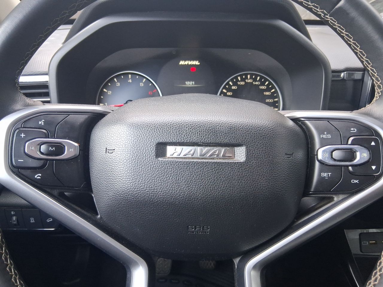 Haval Jolion — foto 27 de 36