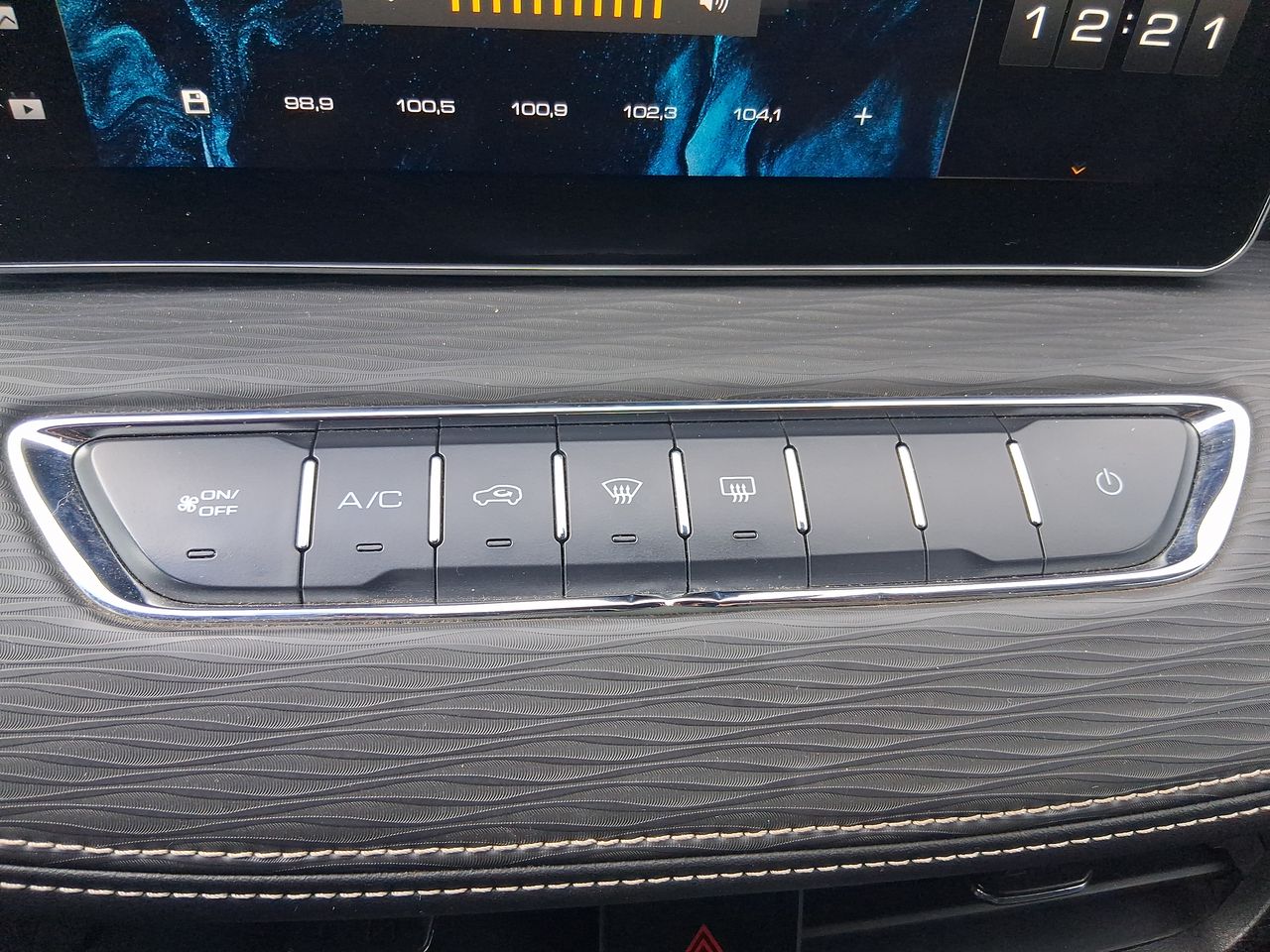 Haval Jolion — foto 31 de 36