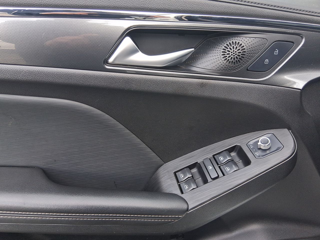 Haval Jolion — foto 23 de 36