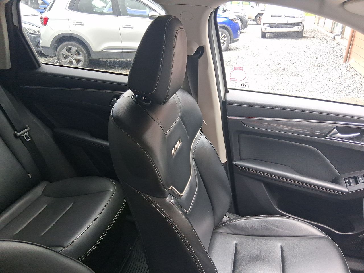 Haval Jolion — foto 16 de 36