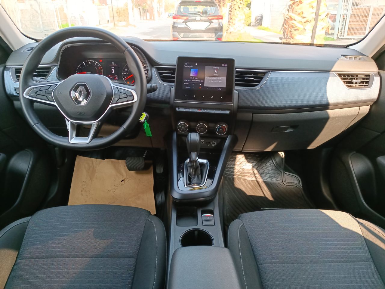 RENAULT - 32