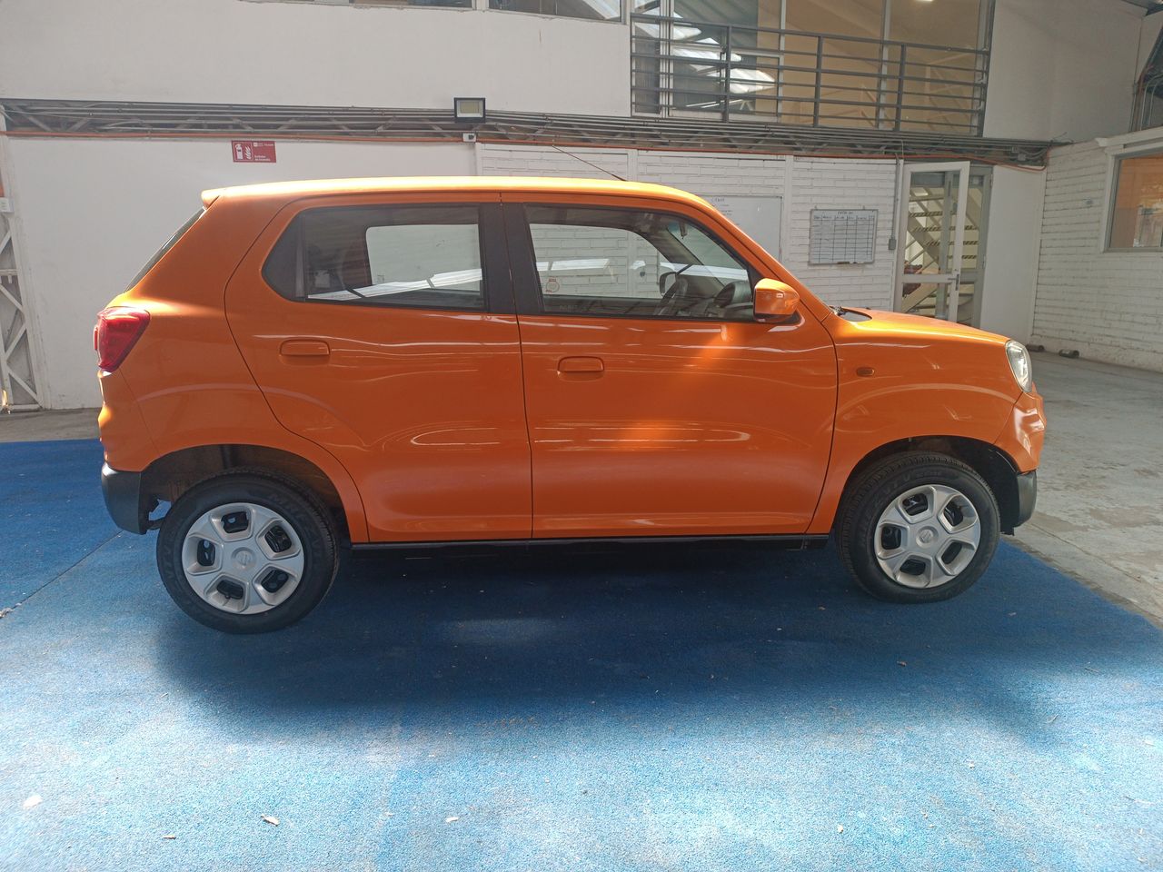 SUZUKI - 8