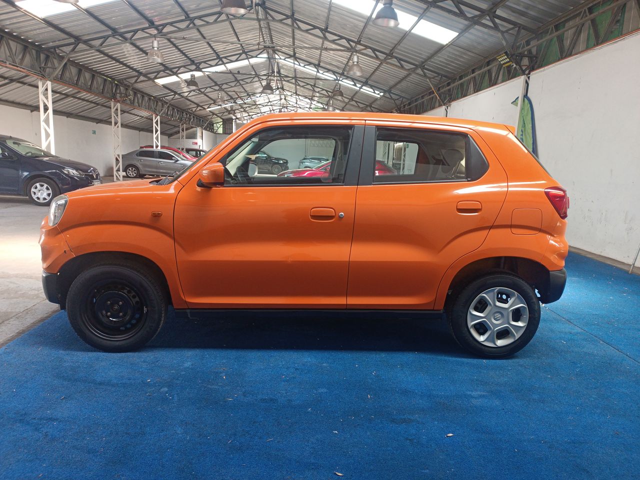 SUZUKI - 4