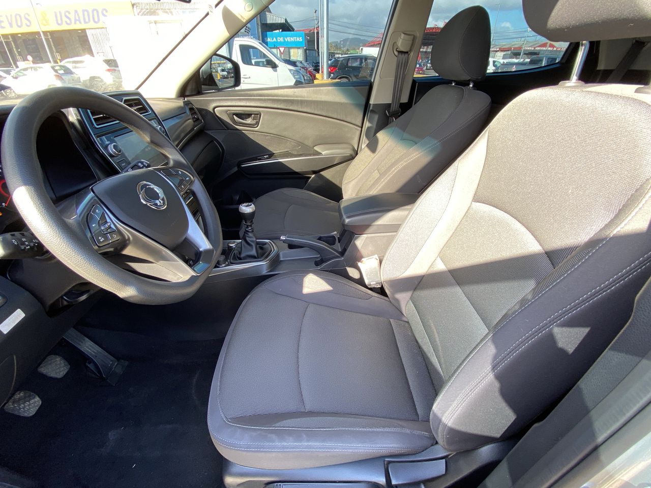 SSANGYONG - 22