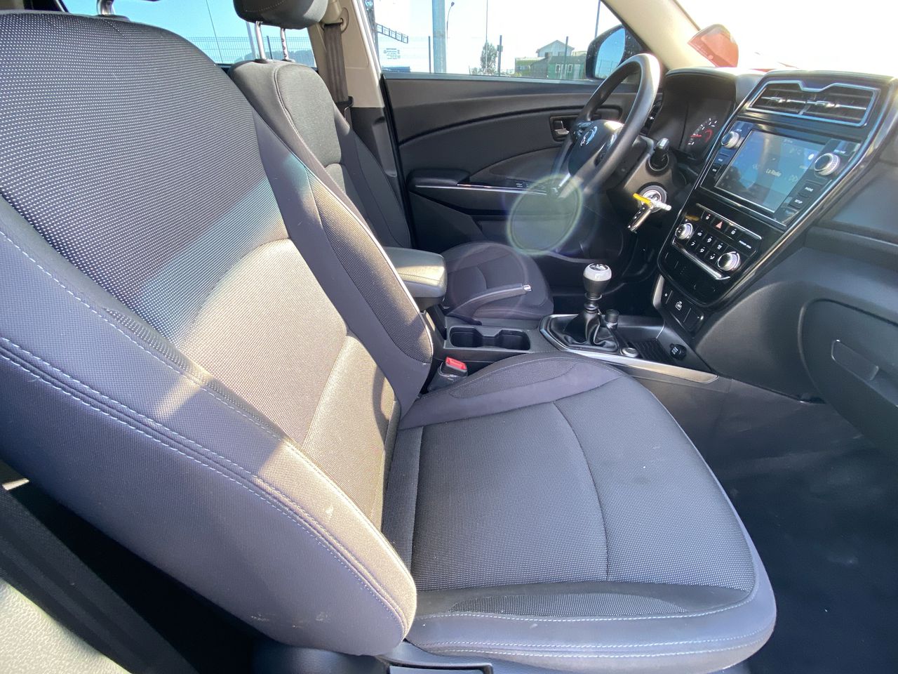 SSANGYONG - 26