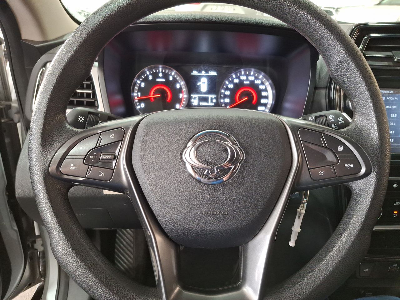 SSANGYONG - 25