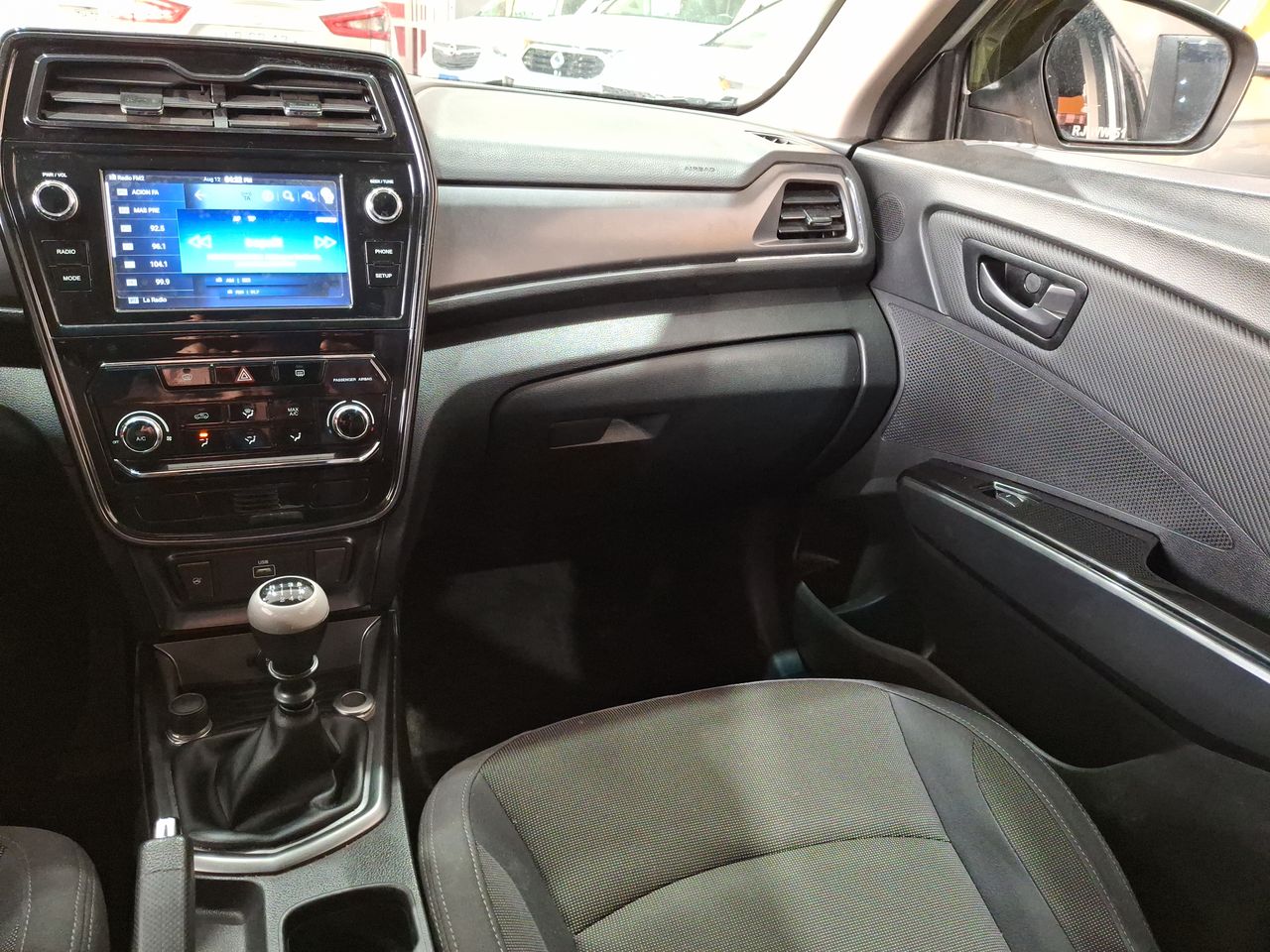 SSANGYONG - 10