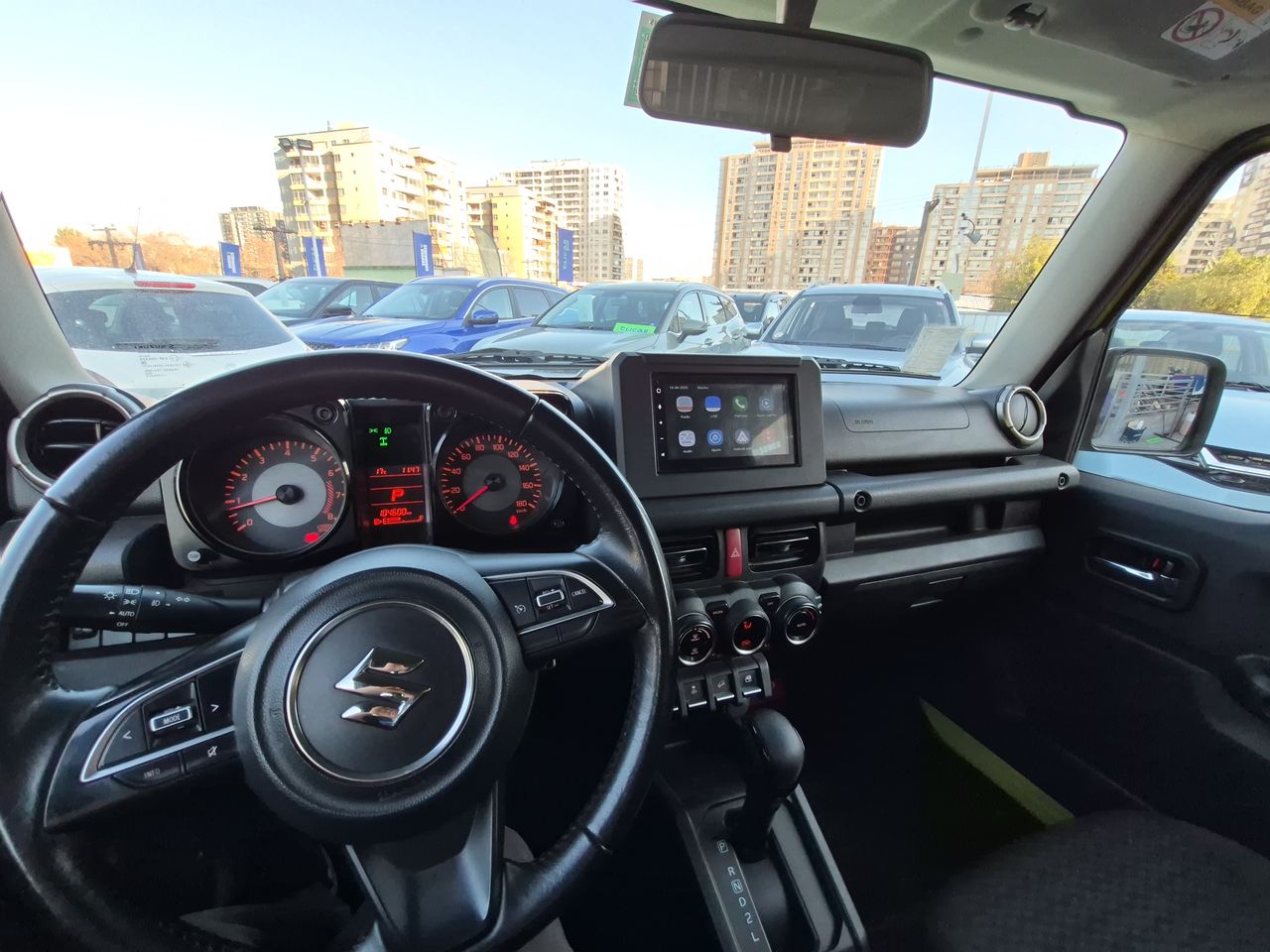 Suzuki Swift — foto 22 de 25