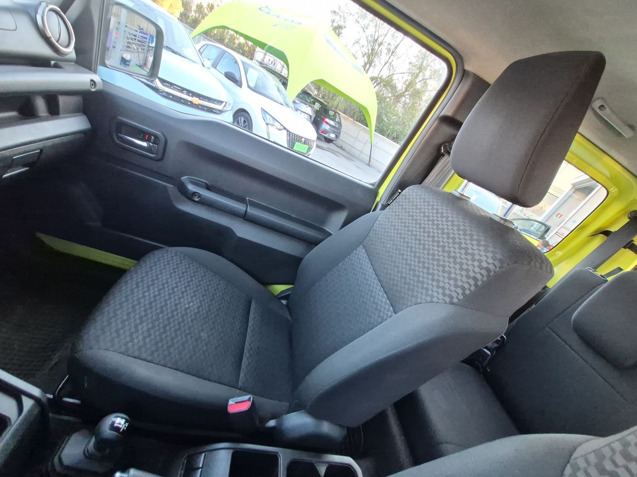 Suzuki Swift — foto 23 de 25