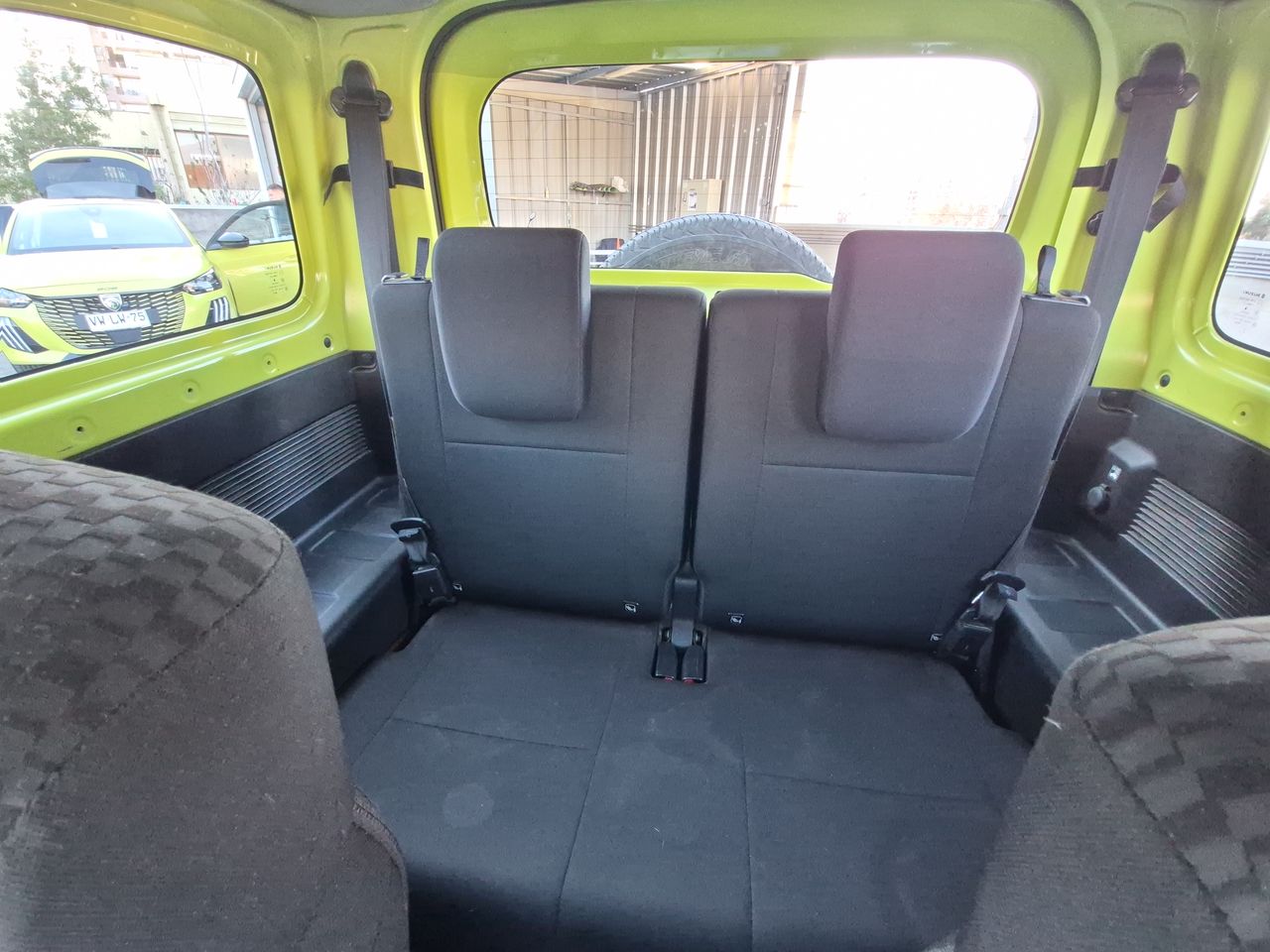 Suzuki Swift — foto 24 de 25