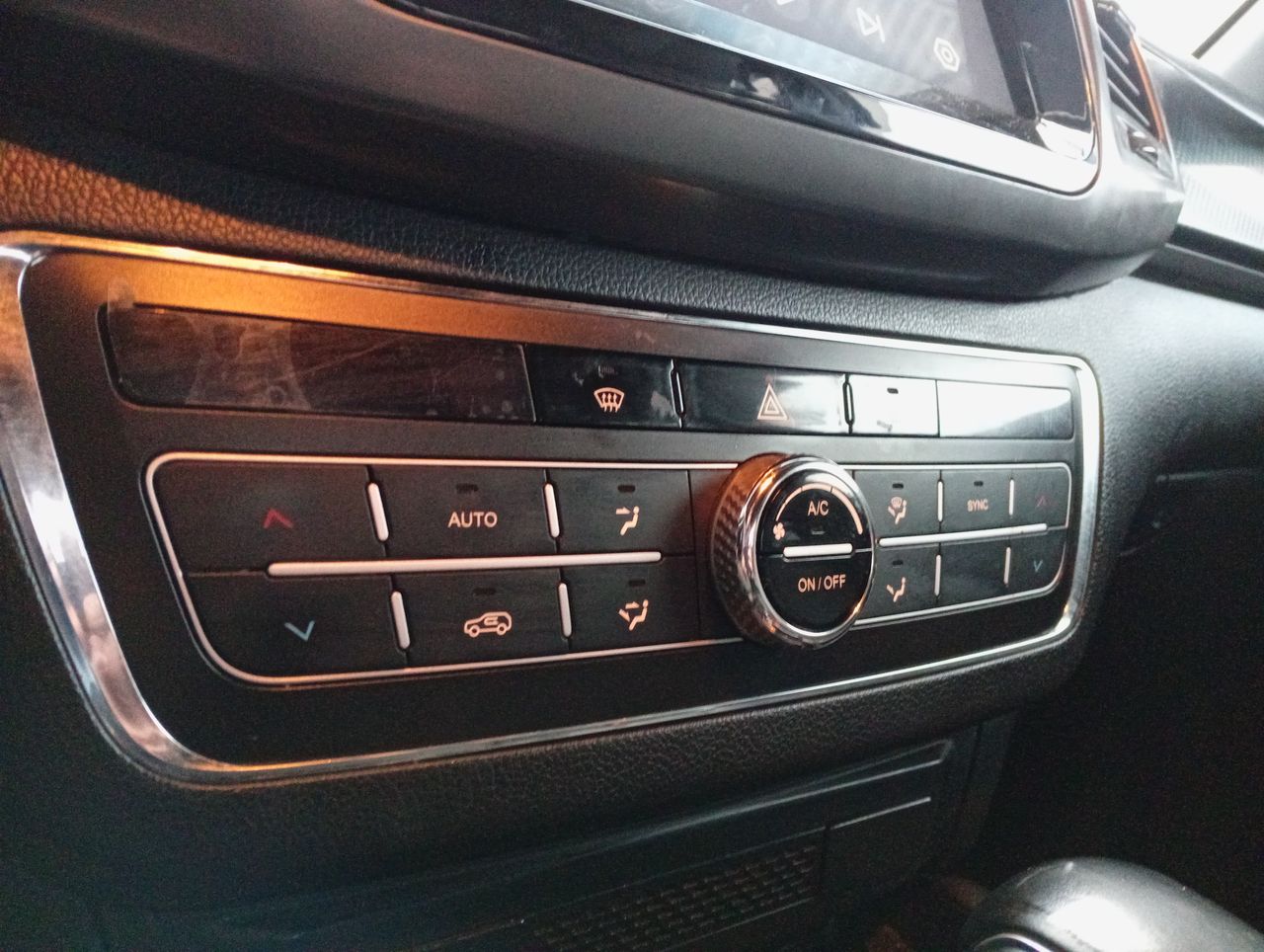SSANGYONG - 29