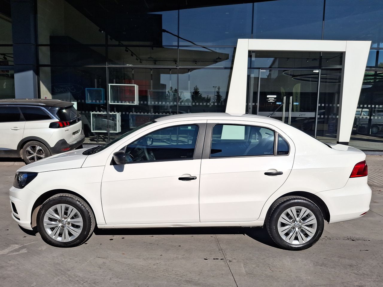 VOLKSWAGEN - 4