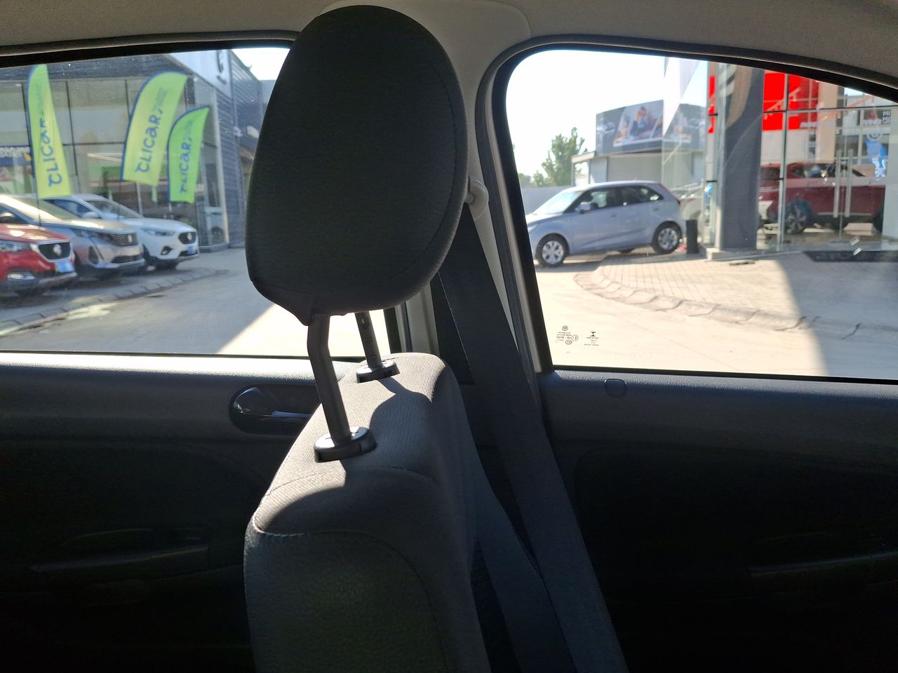 VOLKSWAGEN - 15
