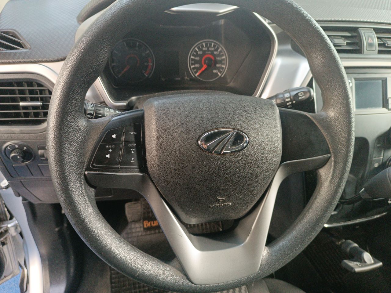 MAHINDRA - 25