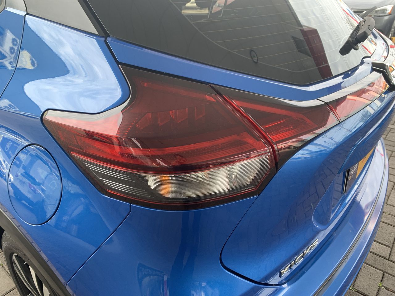 NISSAN - 21