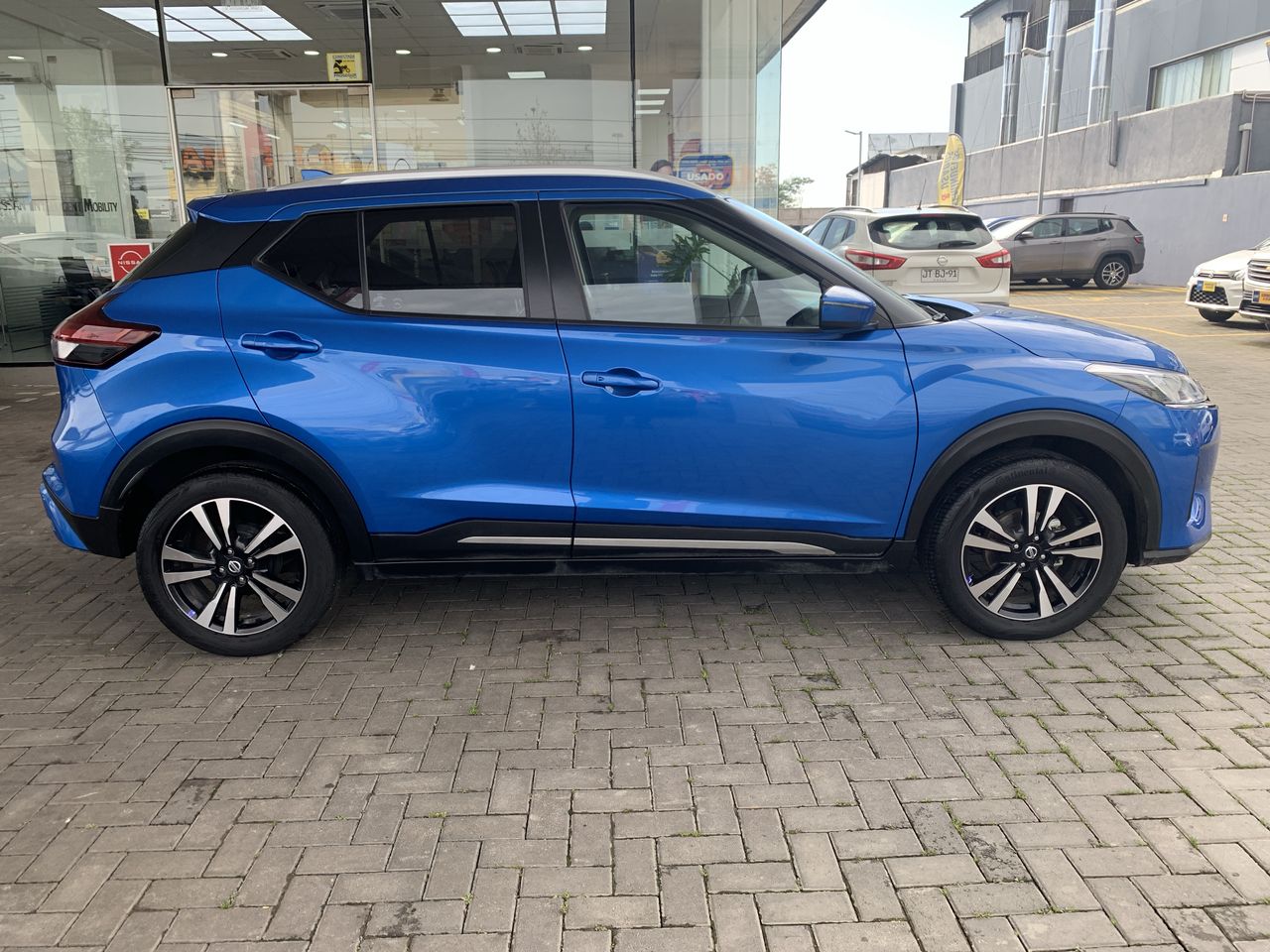 NISSAN - 8