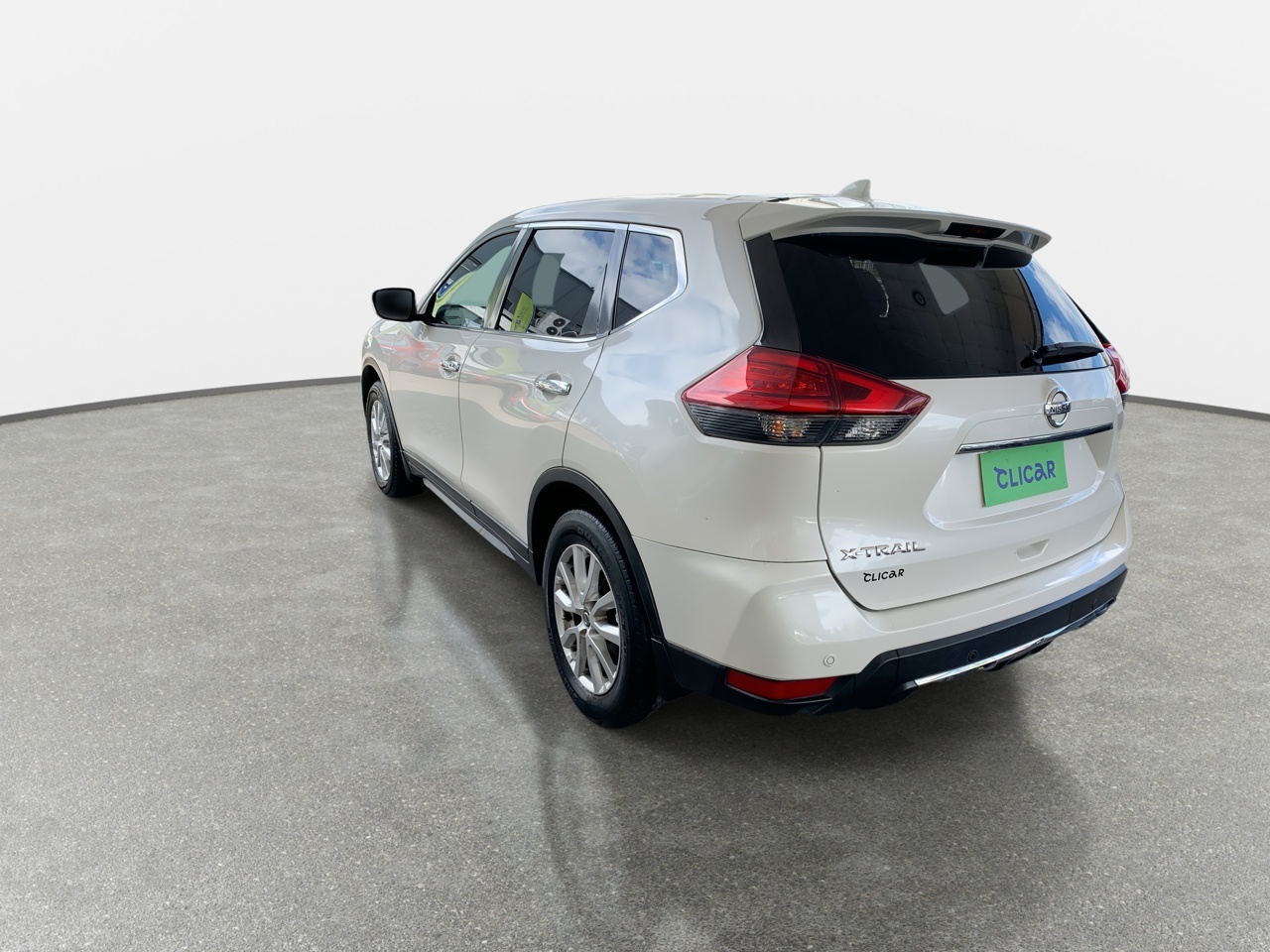 NISSAN - 5