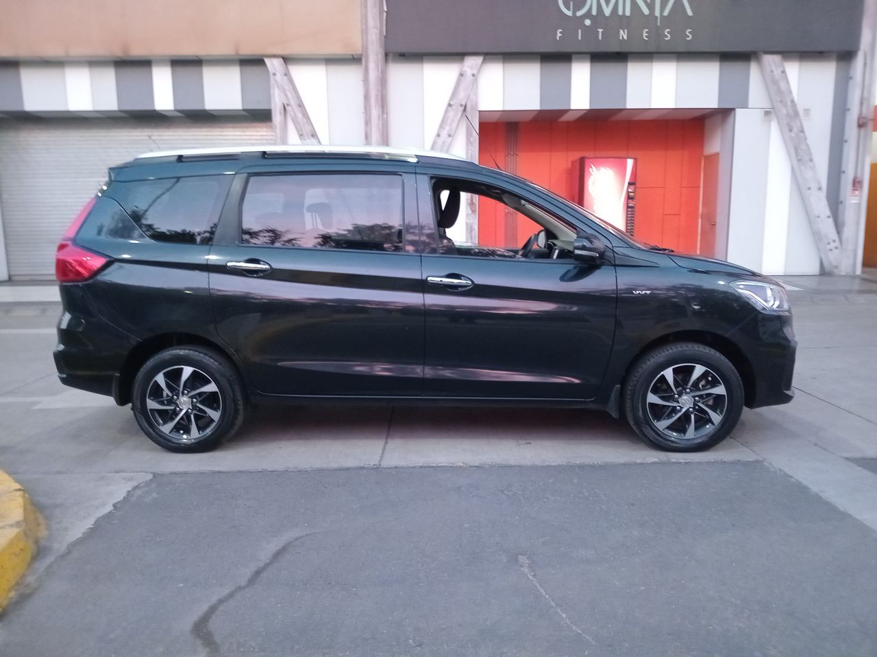 SUZUKI - 8