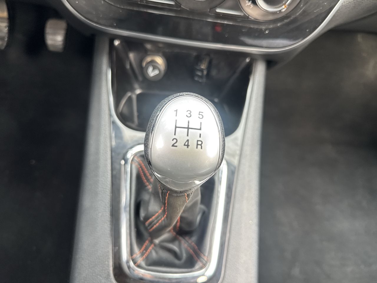 Dongfeng Joyear X3 — foto 17 de 18
