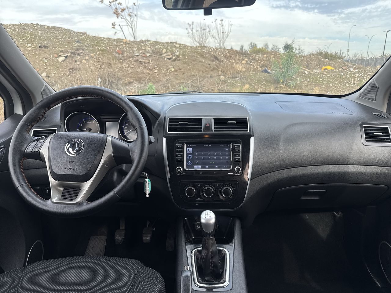 Dongfeng Joyear X3 — foto 18 de 18