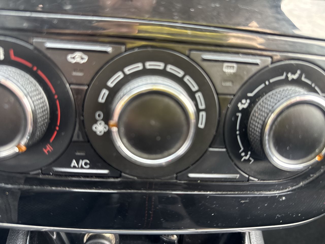 Dongfeng Joyear X3 — foto 16 de 18