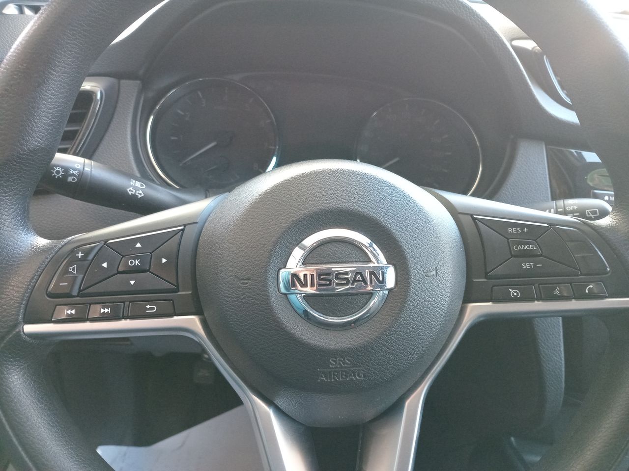 NISSAN - 25