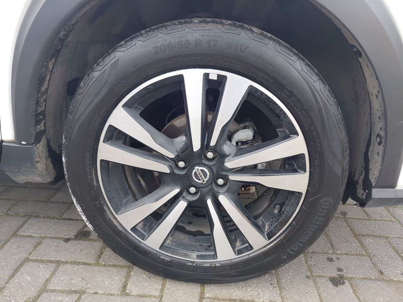 NISSAN - 15