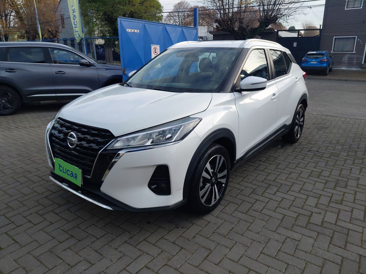 NISSAN - 3
