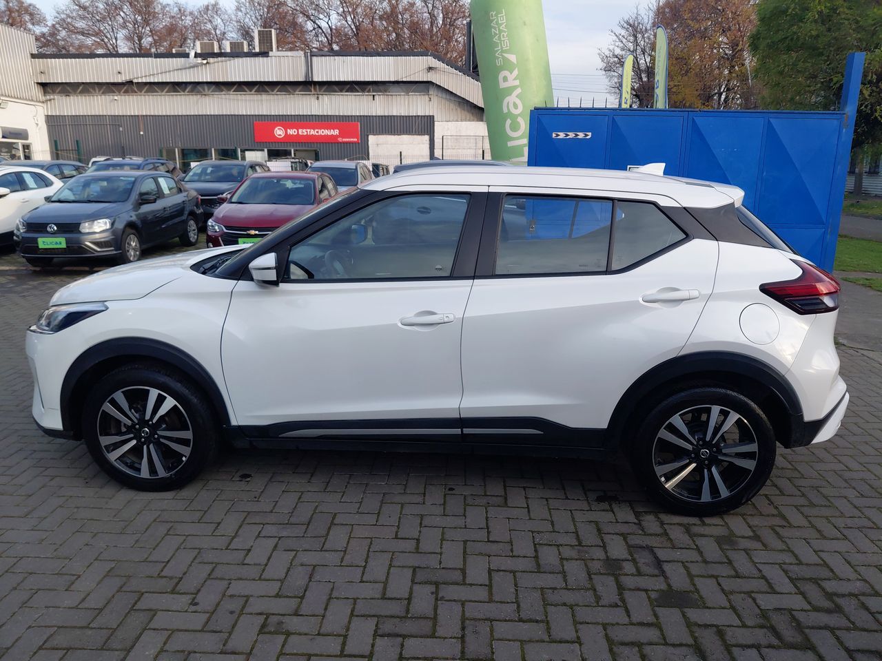 NISSAN - 4