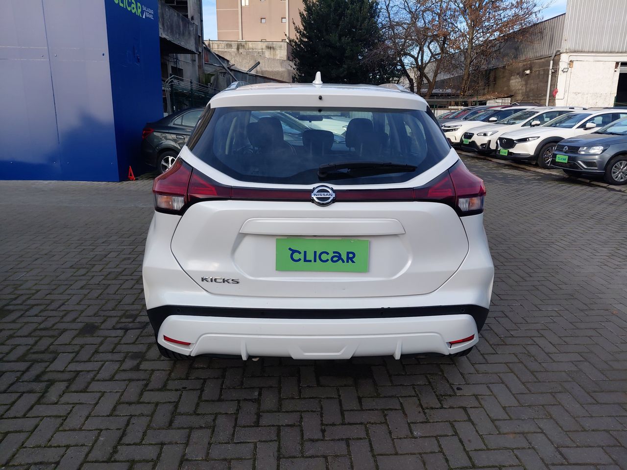NISSAN - 6