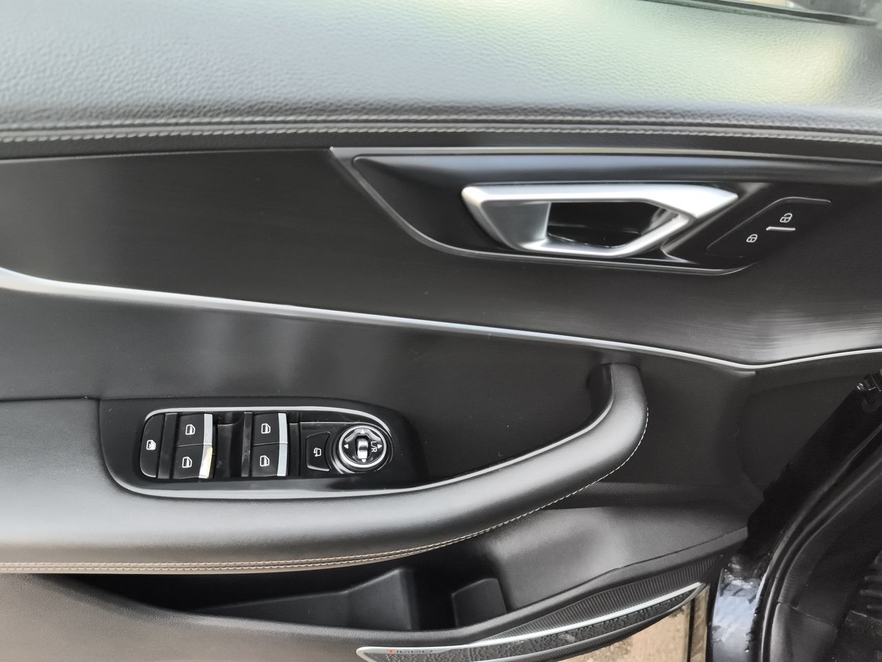 CHERY - 12