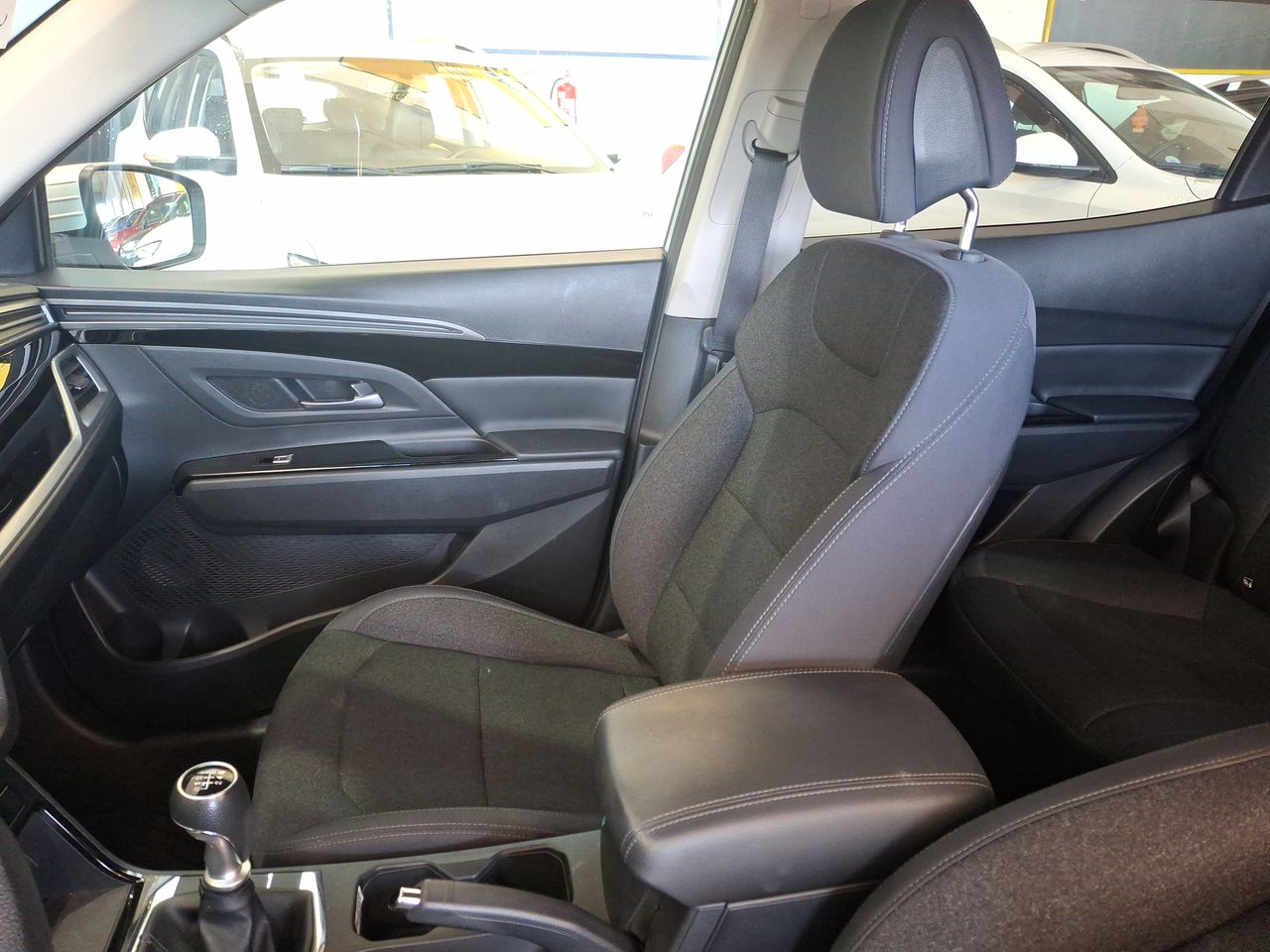 SSANGYONG - 11