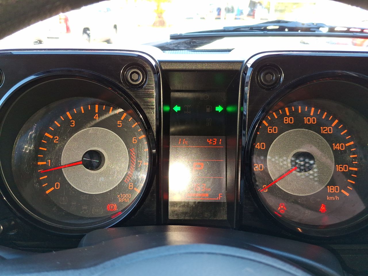 SUZUKI - 26