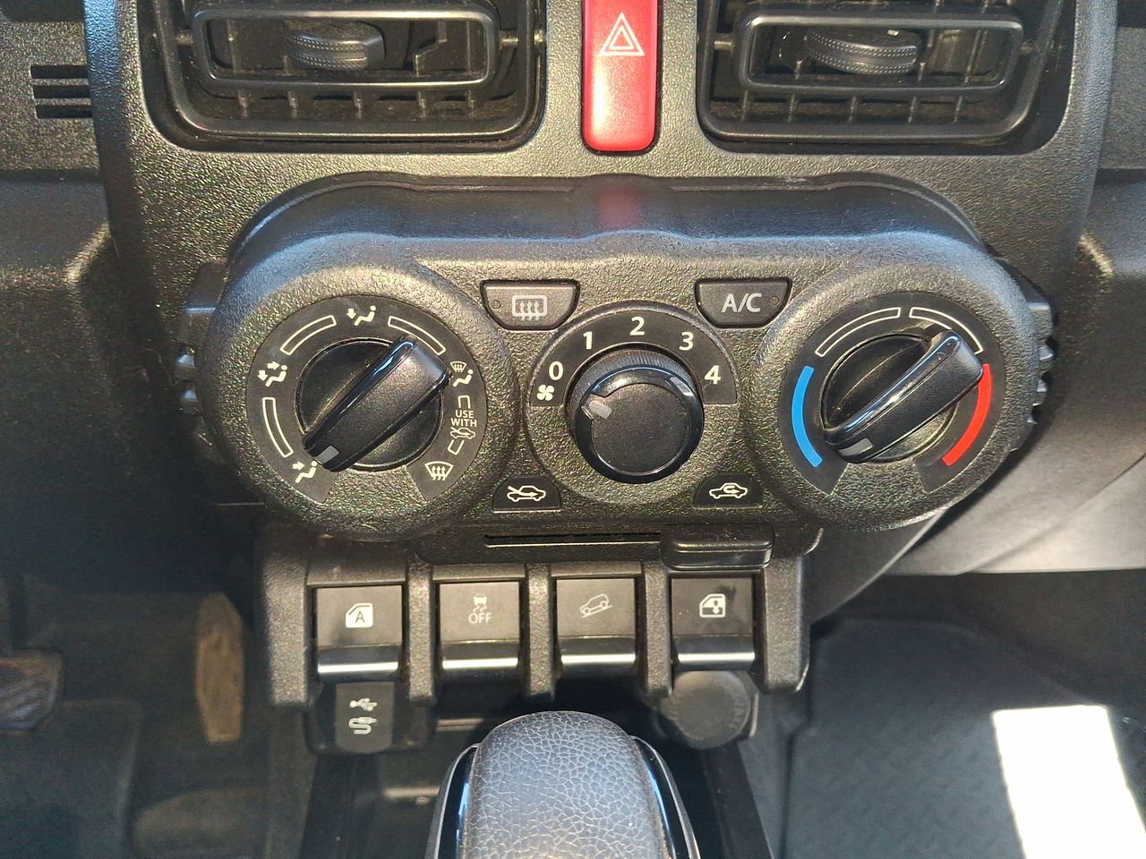 SUZUKI - 29