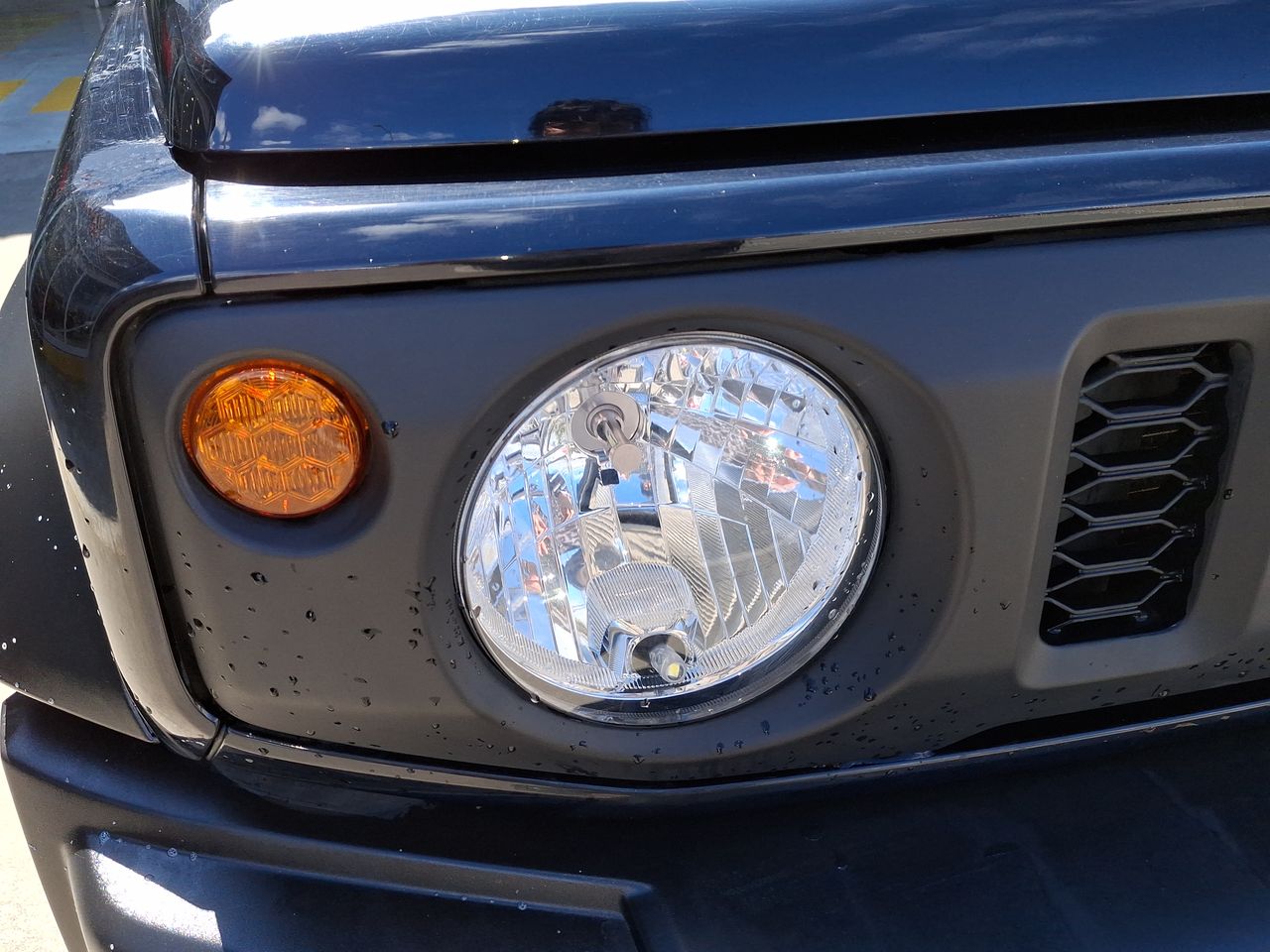 SUZUKI - 18