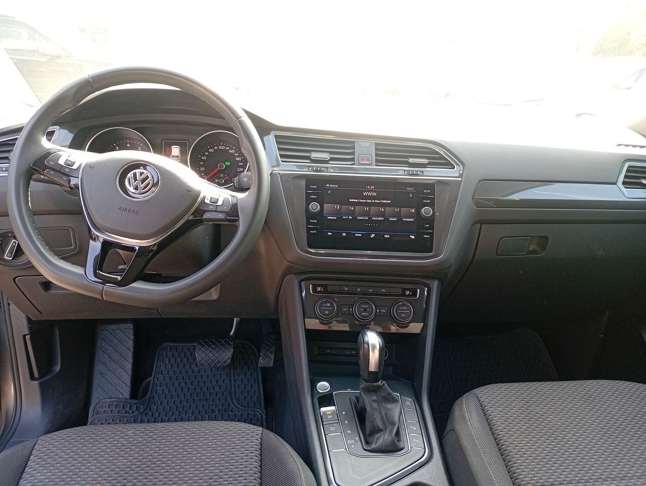 VOLKSWAGEN - 1