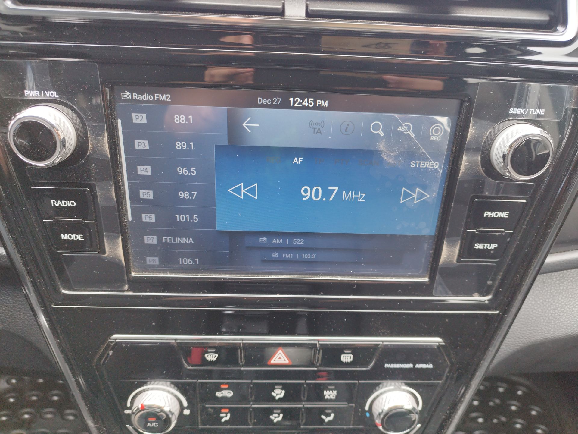 SSANGYONG - 23