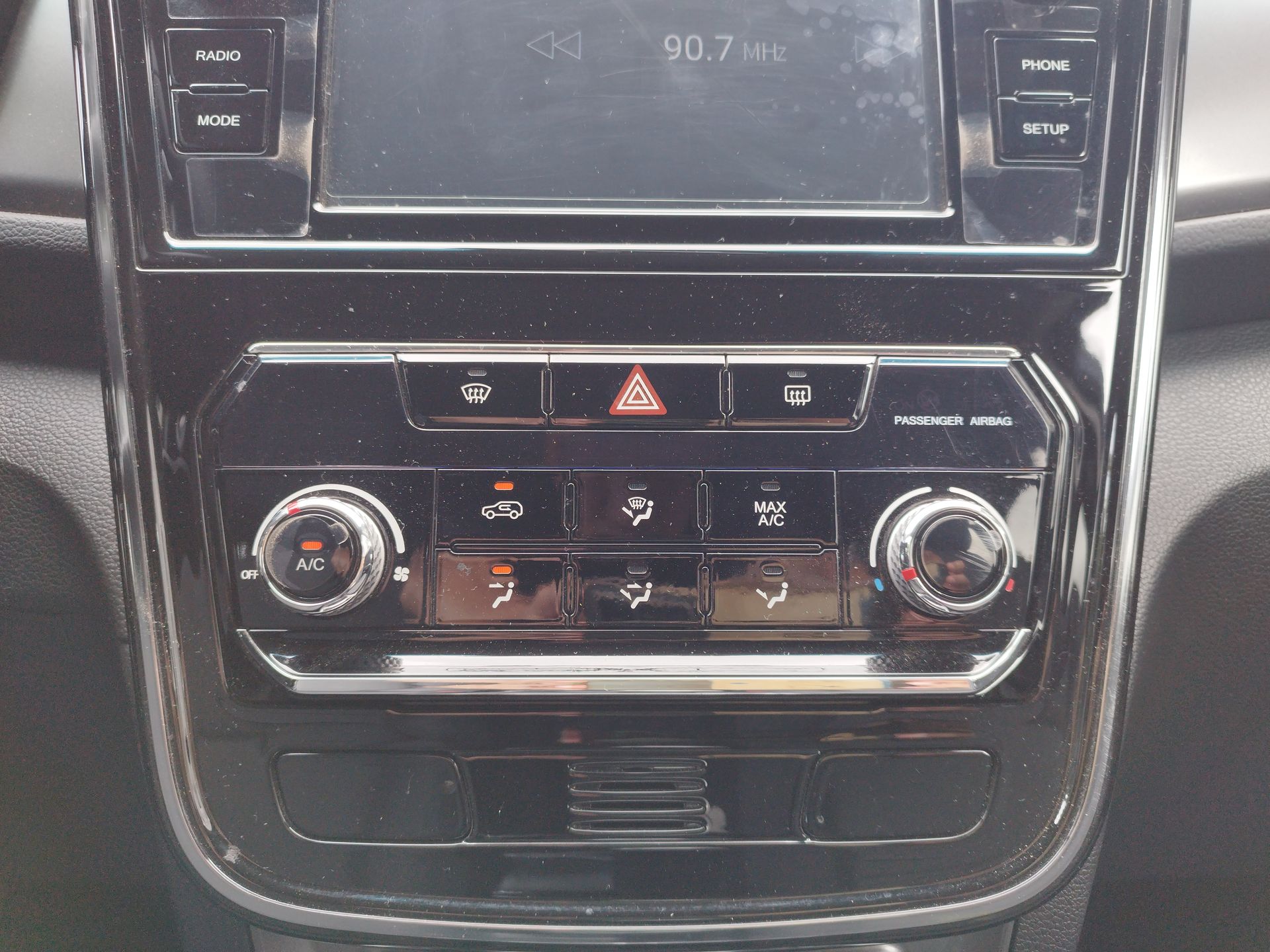 SSANGYONG - 25