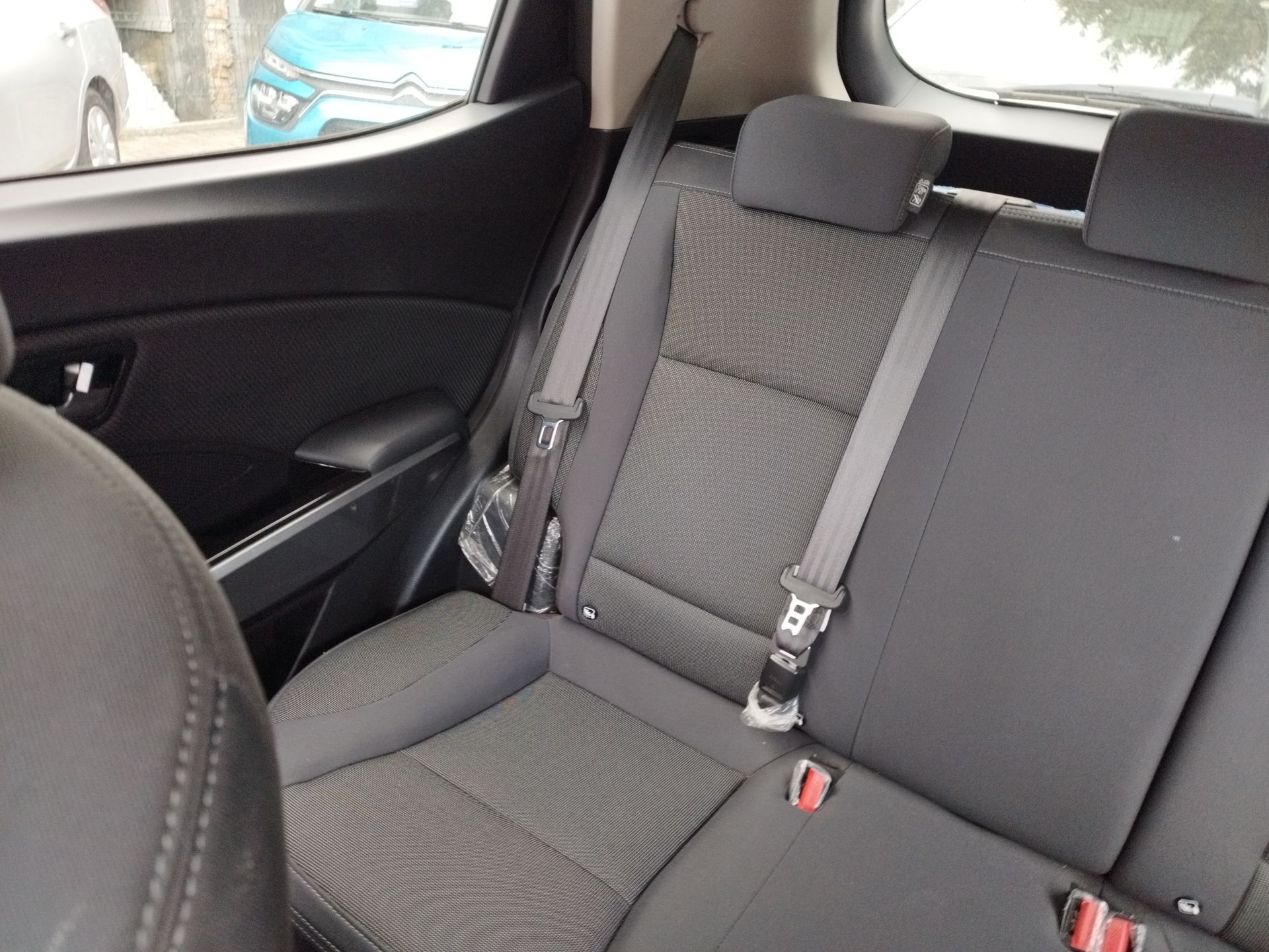 SSANGYONG - 12