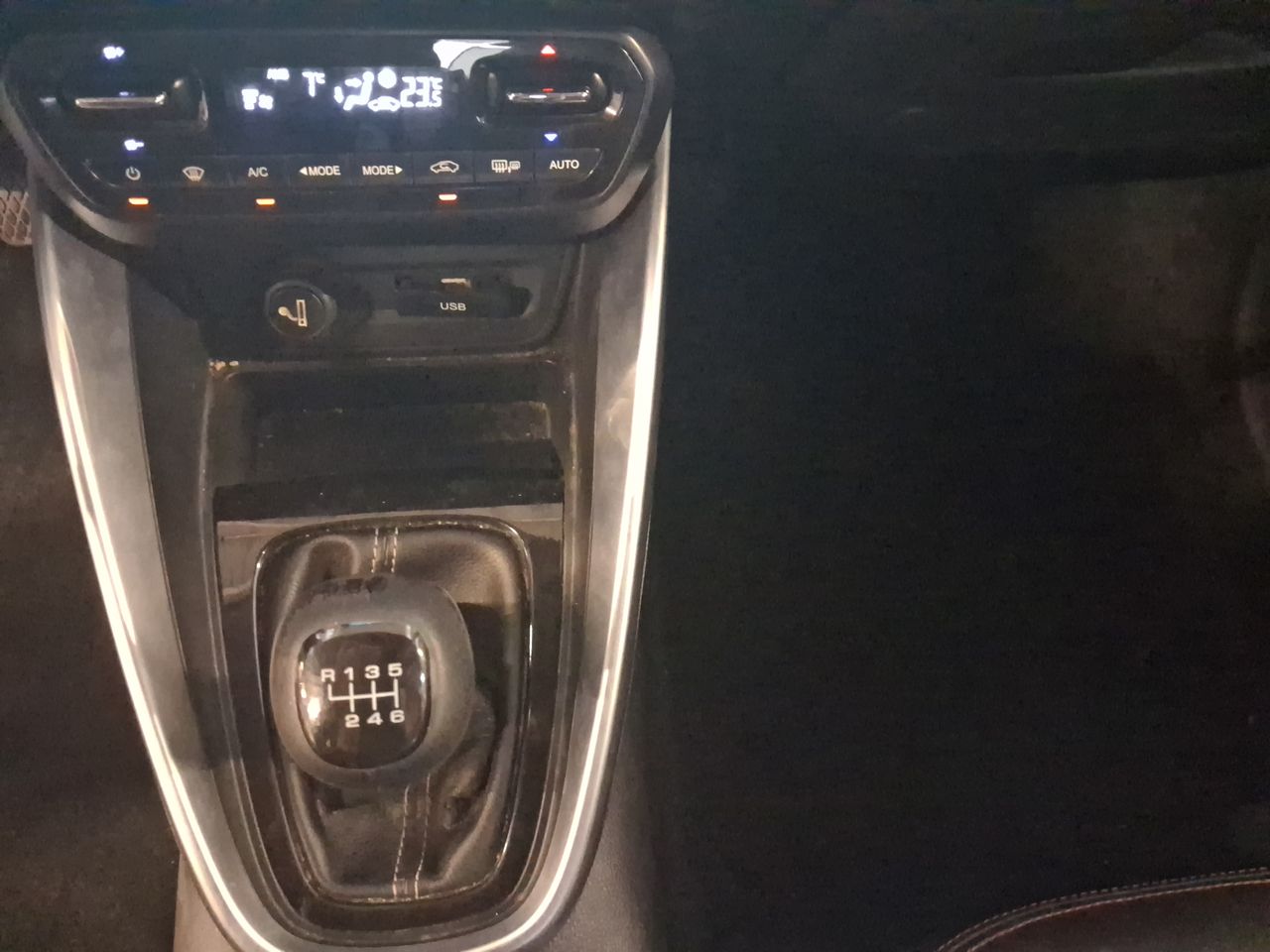CHEVROLET - 24